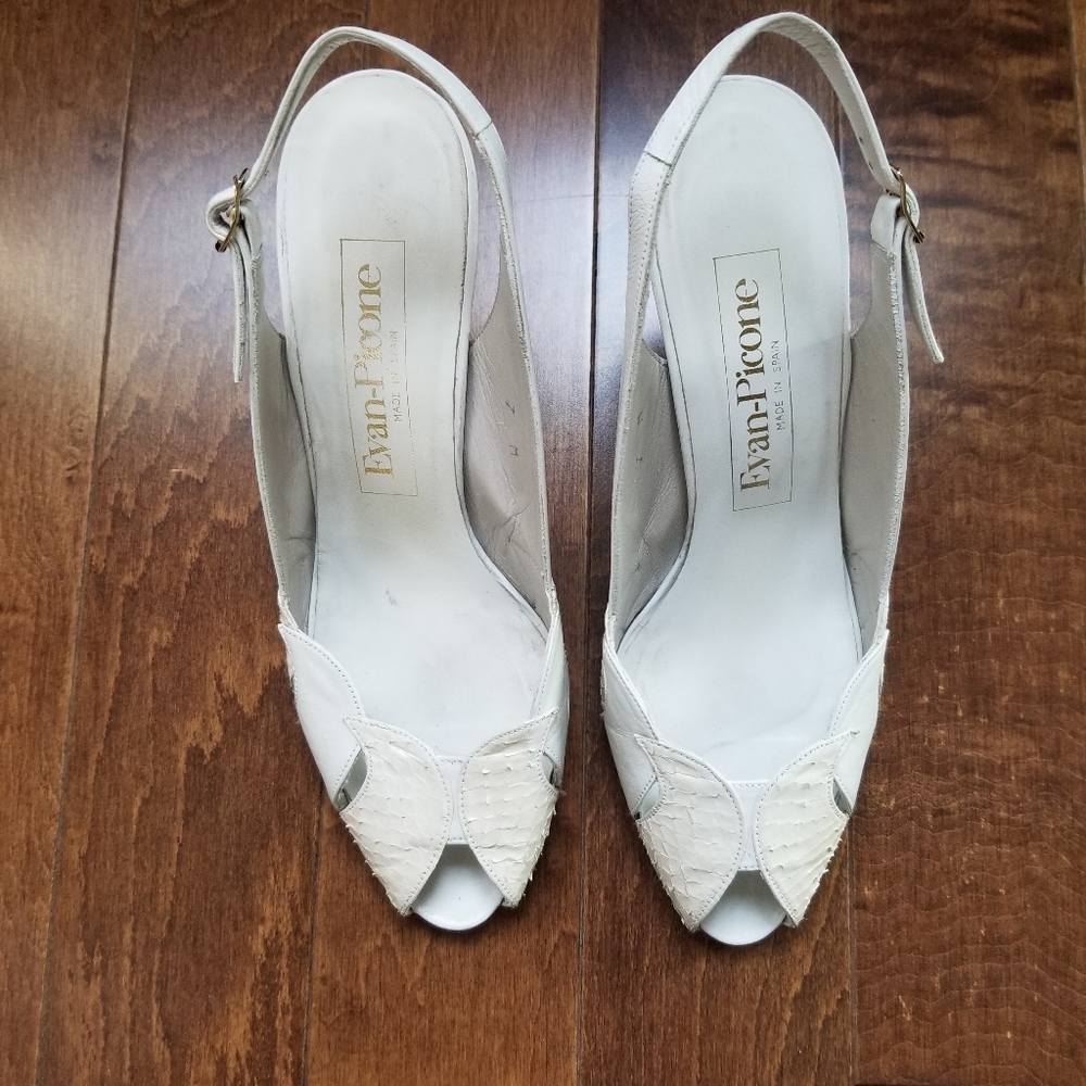 Shoes, Evan Picone white shoes with Ivory trim detail.
